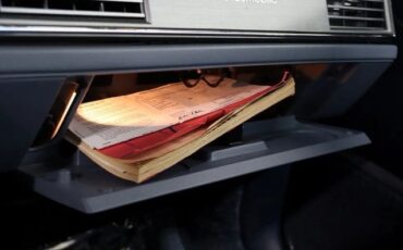 Oldsmobile-Delta-88-1987-Sedan-21