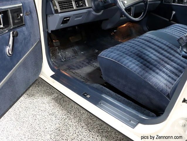 Oldsmobile-Delta-88-1987-Sedan-23