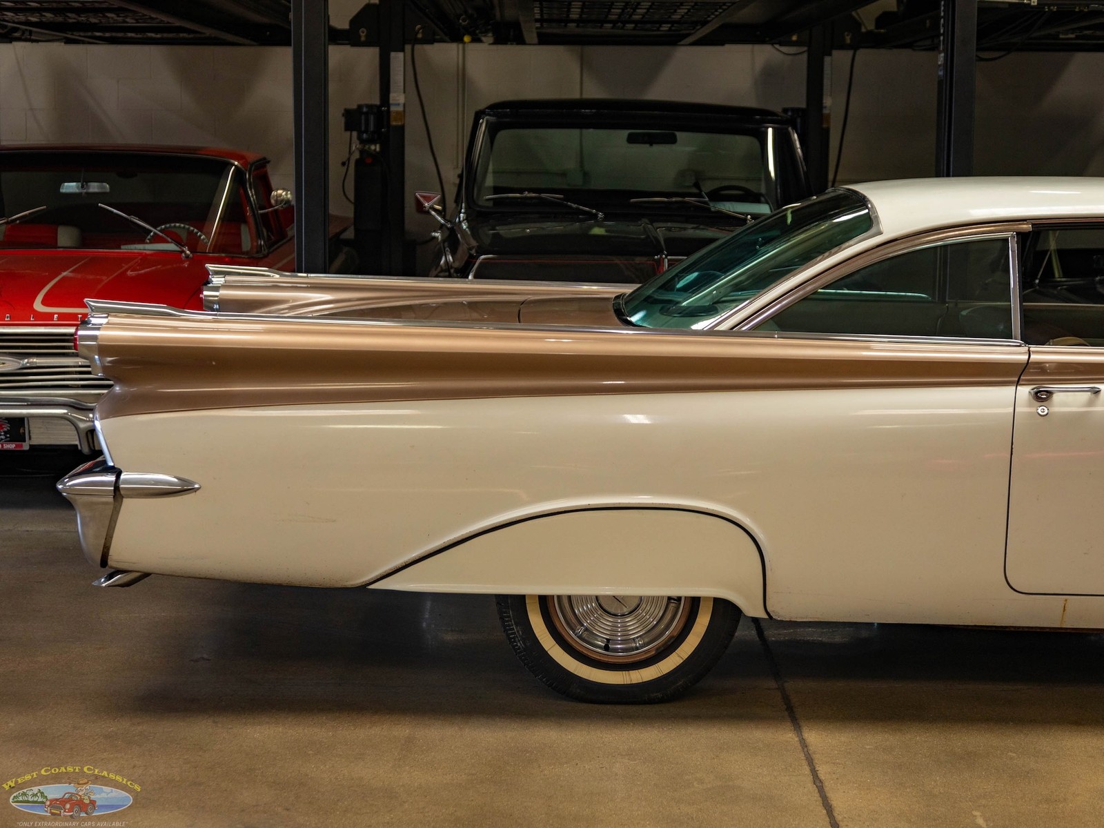 Oldsmobile-Dynamic-88-1959-2-Door-Hardtop-1