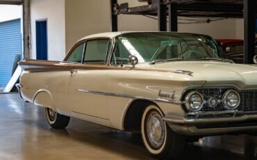 Oldsmobile-Dynamic-88-1959-2-Door-Hardtop-11