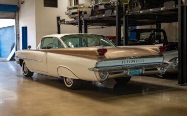 Oldsmobile-Dynamic-88-1959-2-Door-Hardtop-15