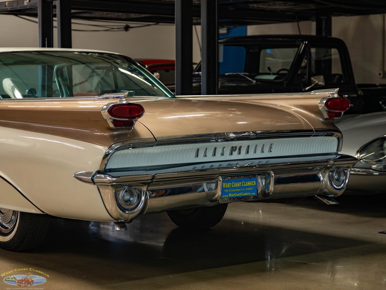 Oldsmobile-Dynamic-88-1959-2-Door-Hardtop-17