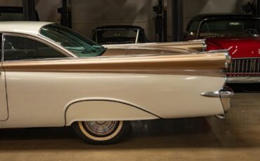 Oldsmobile-Dynamic-88-1959-2-Door-Hardtop-7