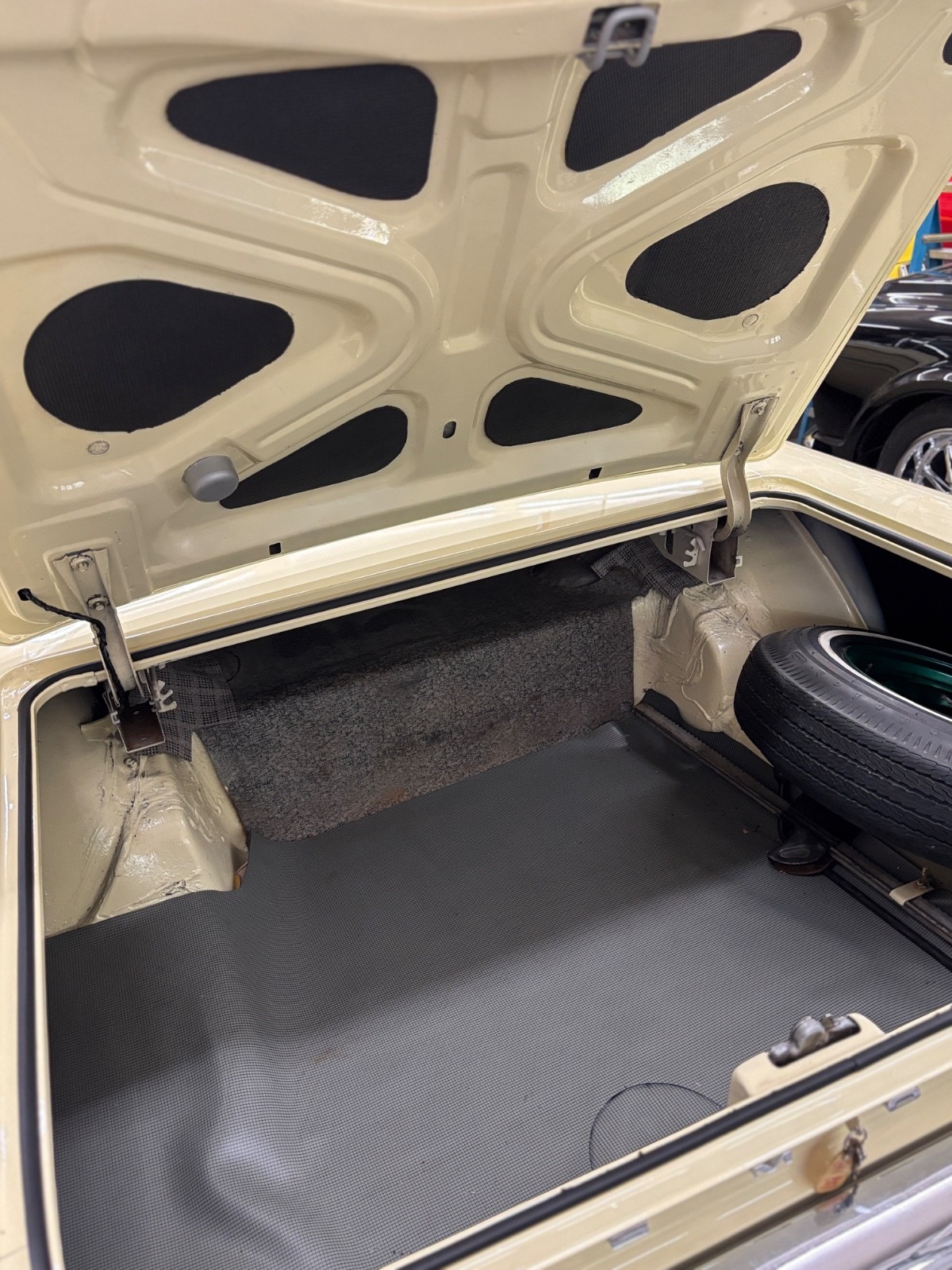 Oldsmobile-Dynamic-888-1960-Sedan-11