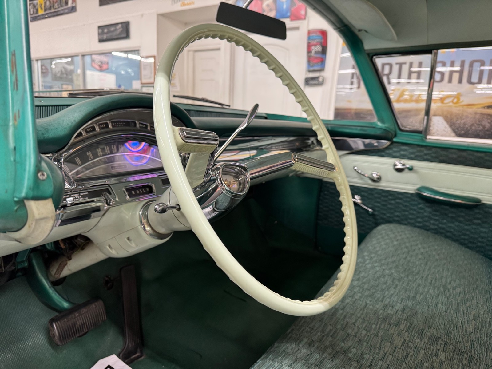 Oldsmobile-Eighty-Eight-1958-36