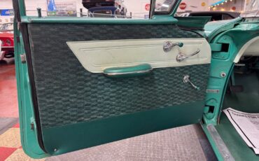 Oldsmobile-Eighty-Eight-1958-37