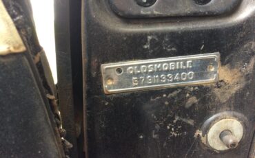 Oldsmobile-Ninety-Eight-1957-Sedan-11