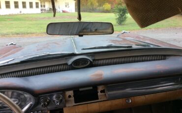 Oldsmobile-Ninety-Eight-1957-Sedan-12