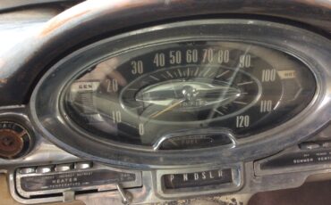 Oldsmobile-Ninety-Eight-1957-Sedan-13