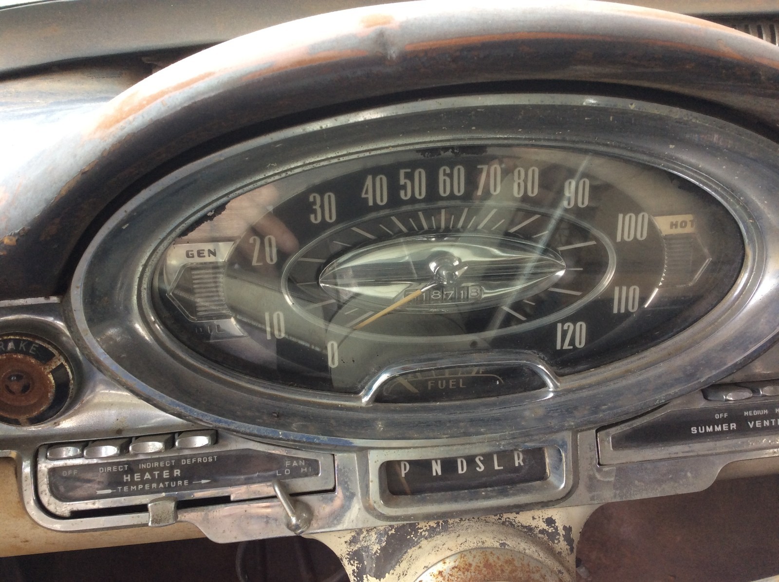 Oldsmobile-Ninety-Eight-1957-Sedan-13