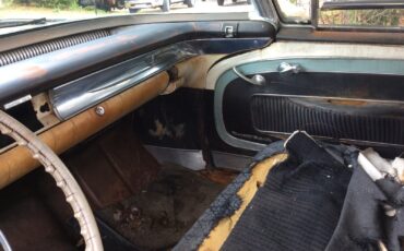 Oldsmobile-Ninety-Eight-1957-Sedan-15