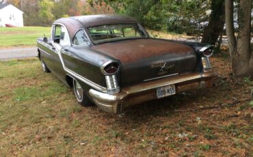Oldsmobile-Ninety-Eight-1957-Sedan-3