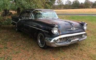 Oldsmobile-Ninety-Eight-1957-Sedan-6