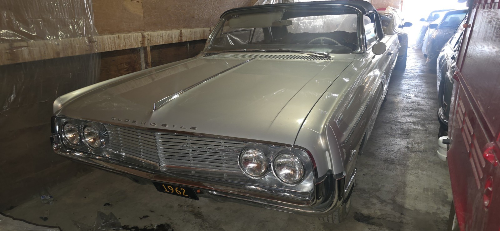 Oldsmobile-Ninety-Eight-1962-Convertible-1