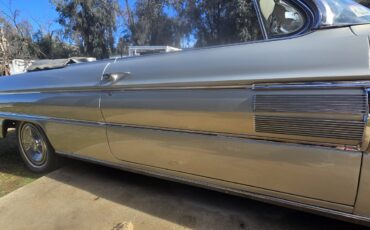 Oldsmobile-Ninety-Eight-1962-Convertible-23