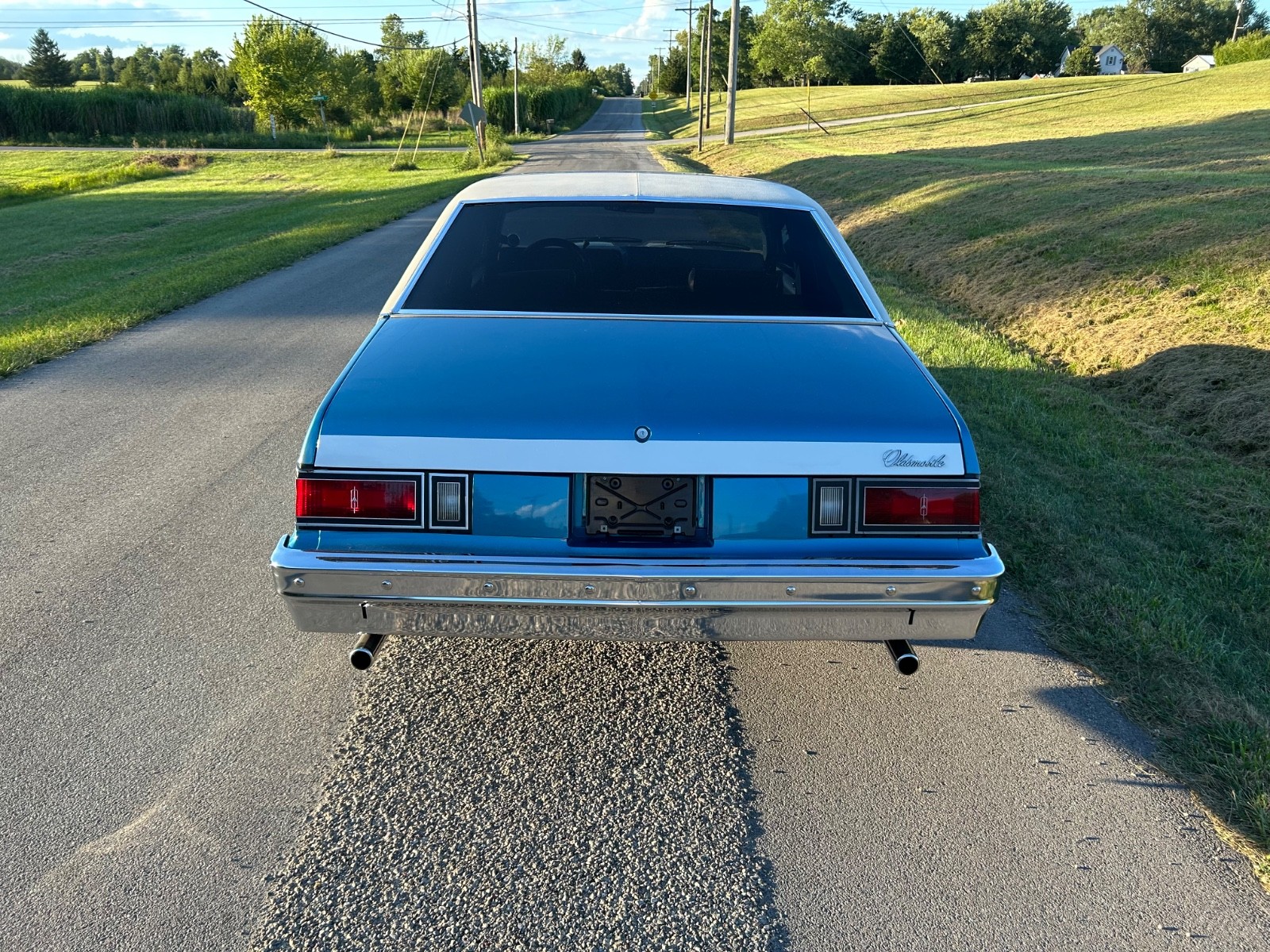 Oldsmobile-Omega-1975-Coupe-13