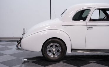 Oldsmobile-Series-70-1940-Coupe-22