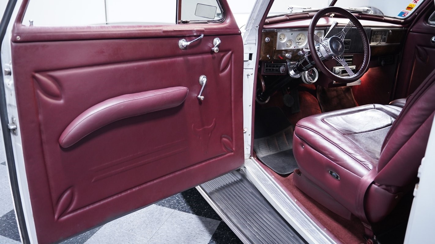 Oldsmobile-Series-70-1940-Coupe-27