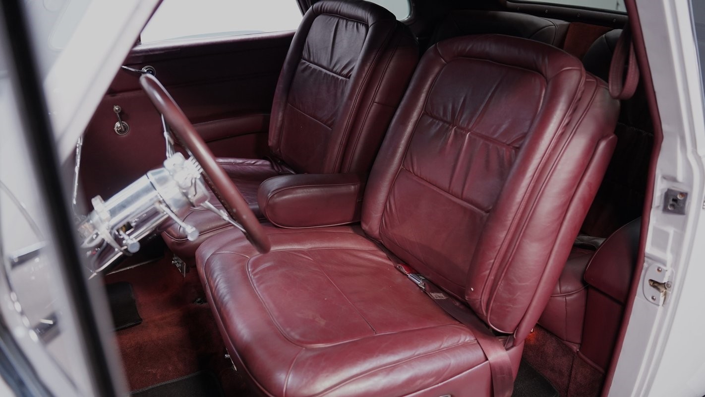 Oldsmobile-Series-70-1940-Coupe-32