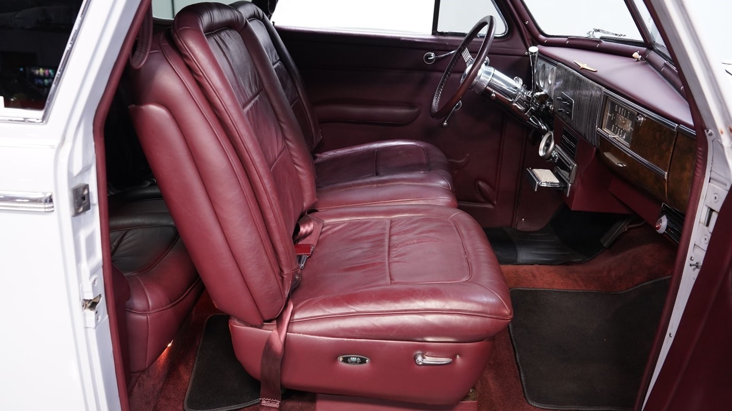 Oldsmobile-Series-70-1940-Coupe-36