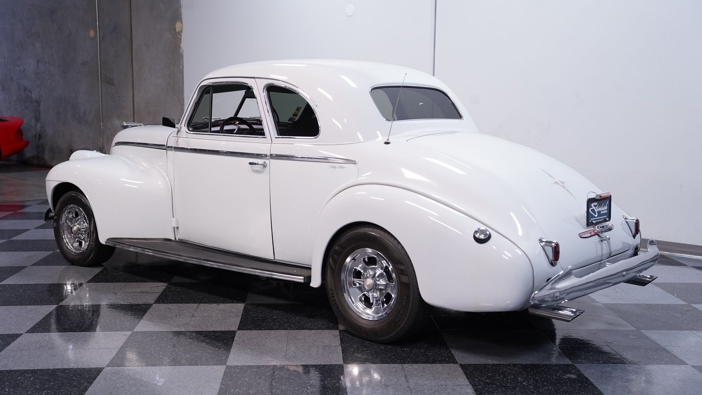 Oldsmobile-Series-70-1940-Coupe-6