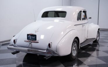 Oldsmobile-Series-70-1940-Coupe-9