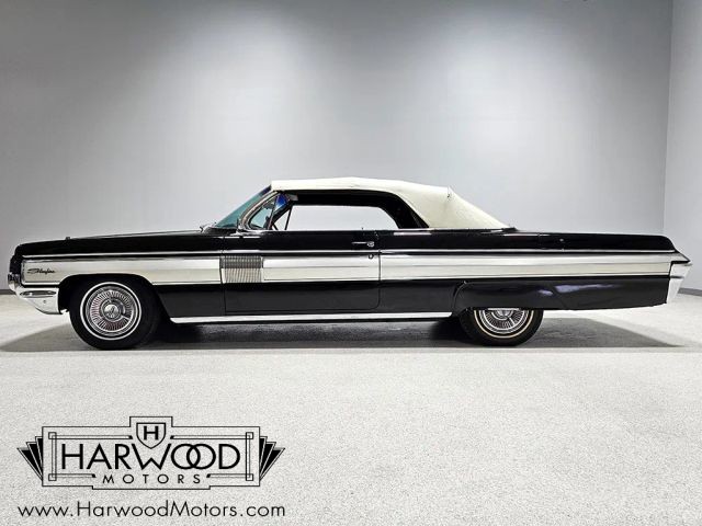 Oldsmobile-Starfire-1962-Convertible-4