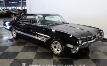 Oldsmobile-Starfire-1966-Coupe-13