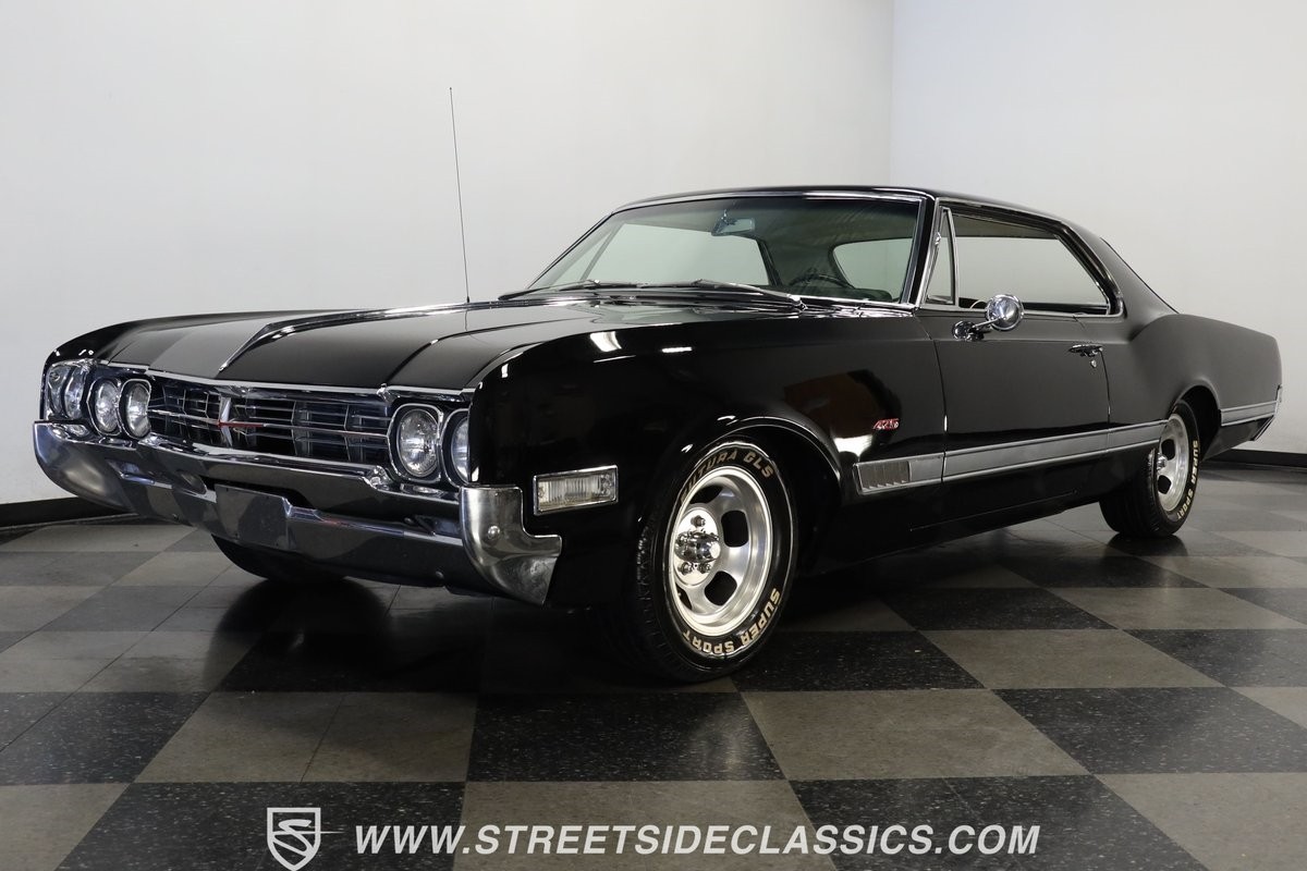 Oldsmobile-Starfire-1966-Coupe-20