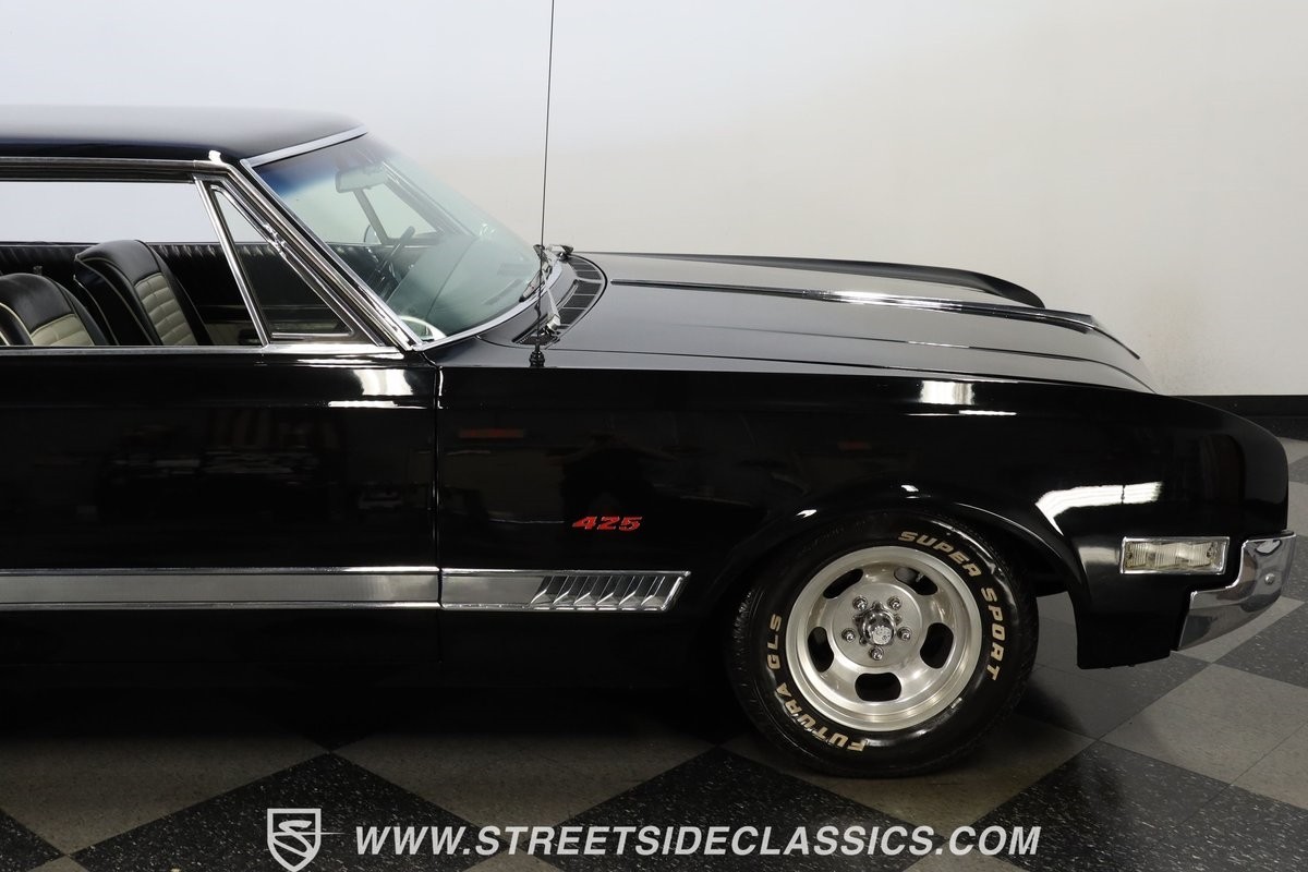 Oldsmobile-Starfire-1966-Coupe-28