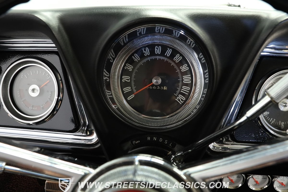 Oldsmobile-Starfire-1966-Coupe-36