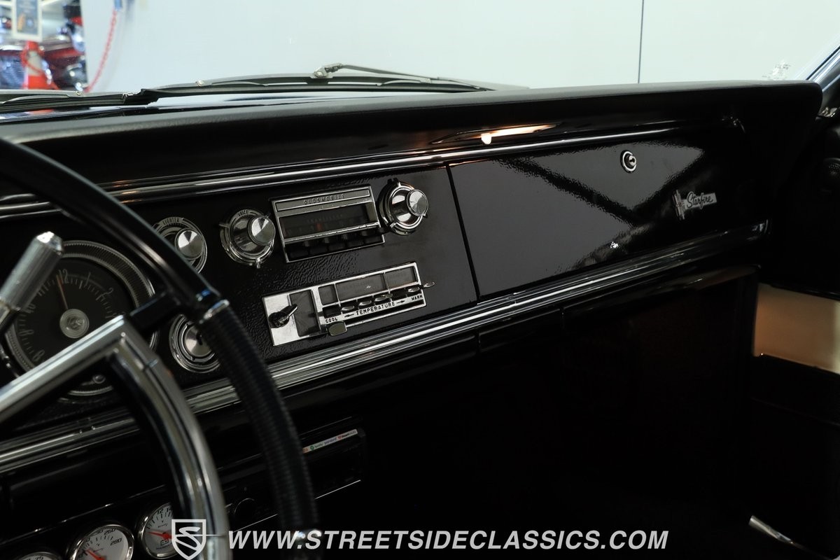 Oldsmobile-Starfire-1966-Coupe-39