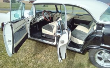 Oldsmobile-Supper-88-Holiday-1956-Coupe-13