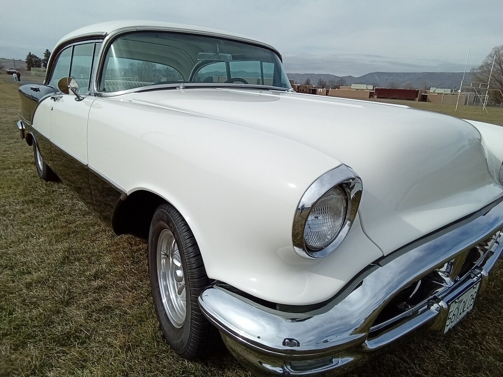 Oldsmobile-Supper-88-Holiday-1956-Coupe-31