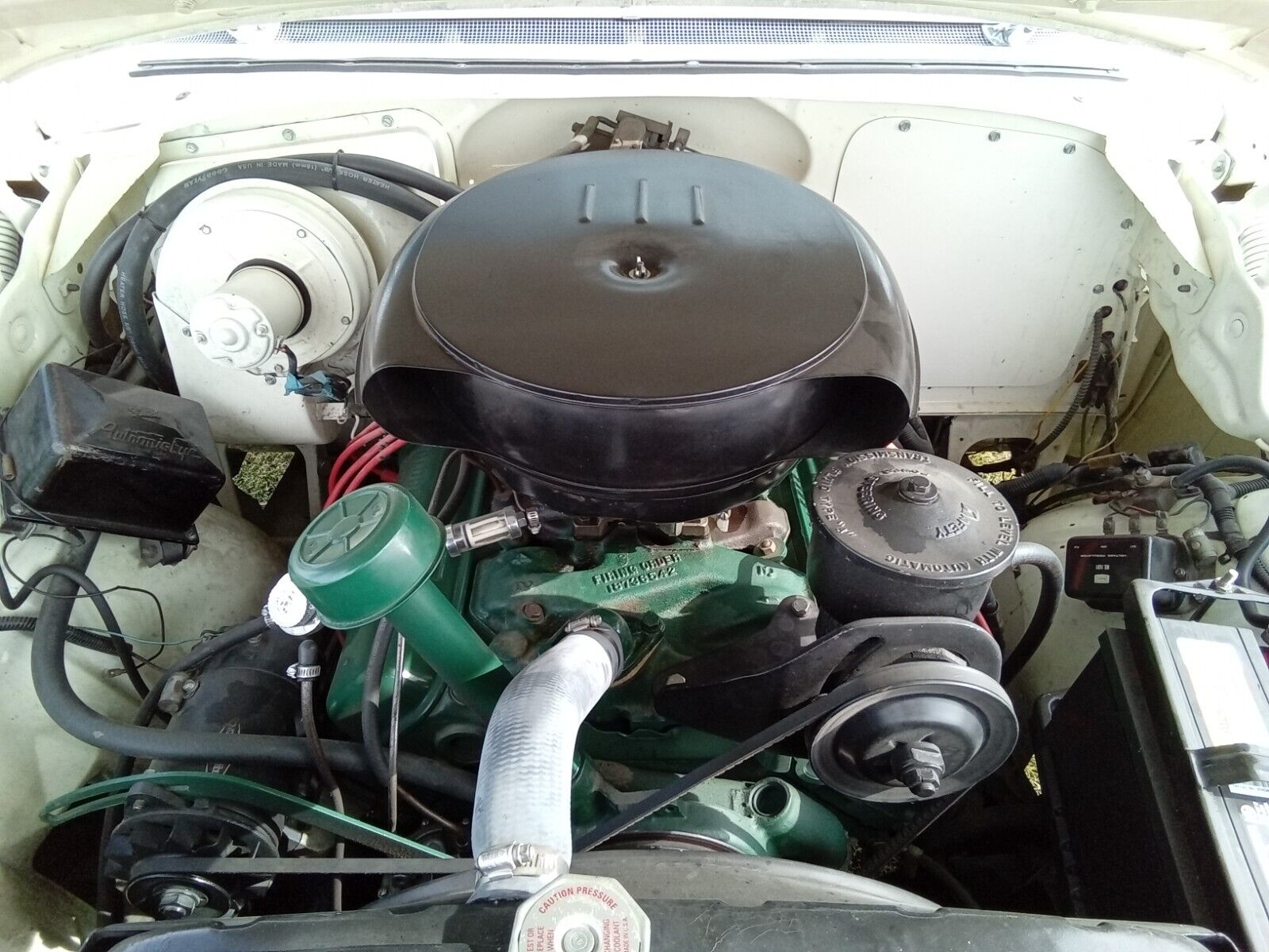 Oldsmobile-Supper-88-Holiday-1956-Coupe-34