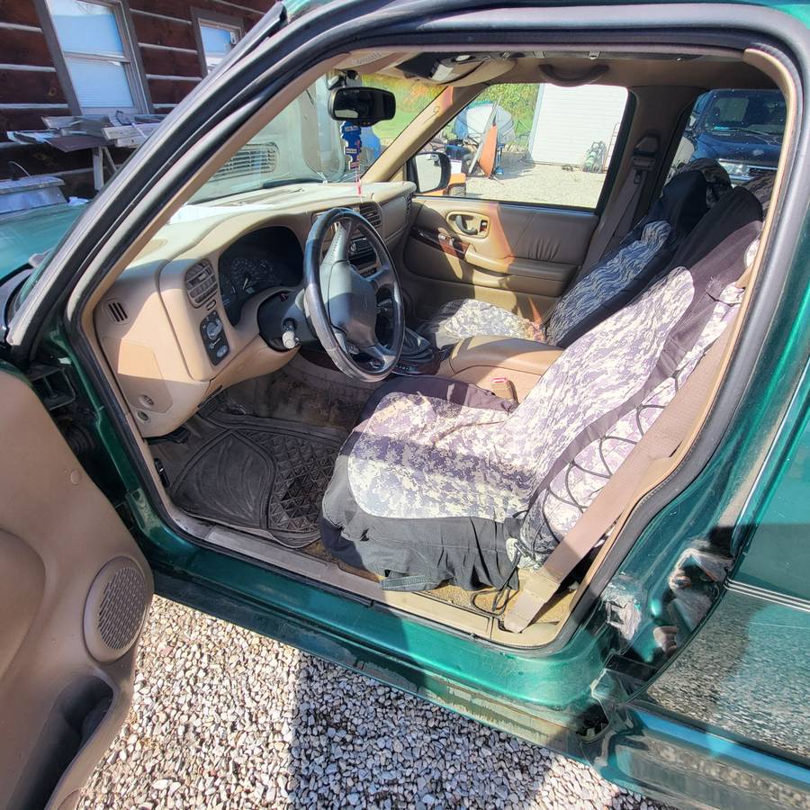 Oldsmobile-bravada-1990-green-4