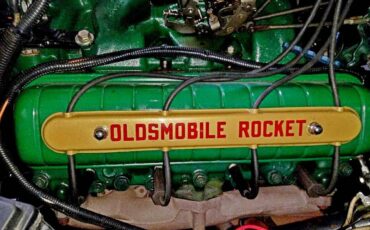 Oldsmobile-club-coupe-1950-18