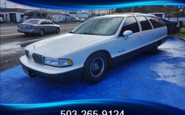 Oldsmobile-custom-cruiser-1992-white-1