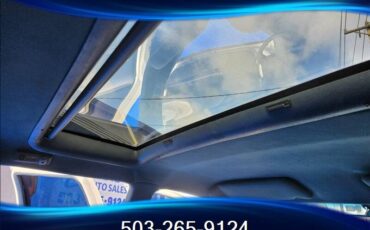 Oldsmobile-custom-cruiser-1992-white-67