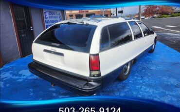 Oldsmobile-custom-cruiser-1992-white-75