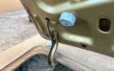 Oldsmobile-cutlass-1966-14