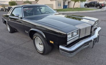 Oldsmobile-cutlass-1977-black-10