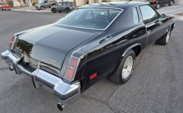 Oldsmobile-cutlass-1977-black-5