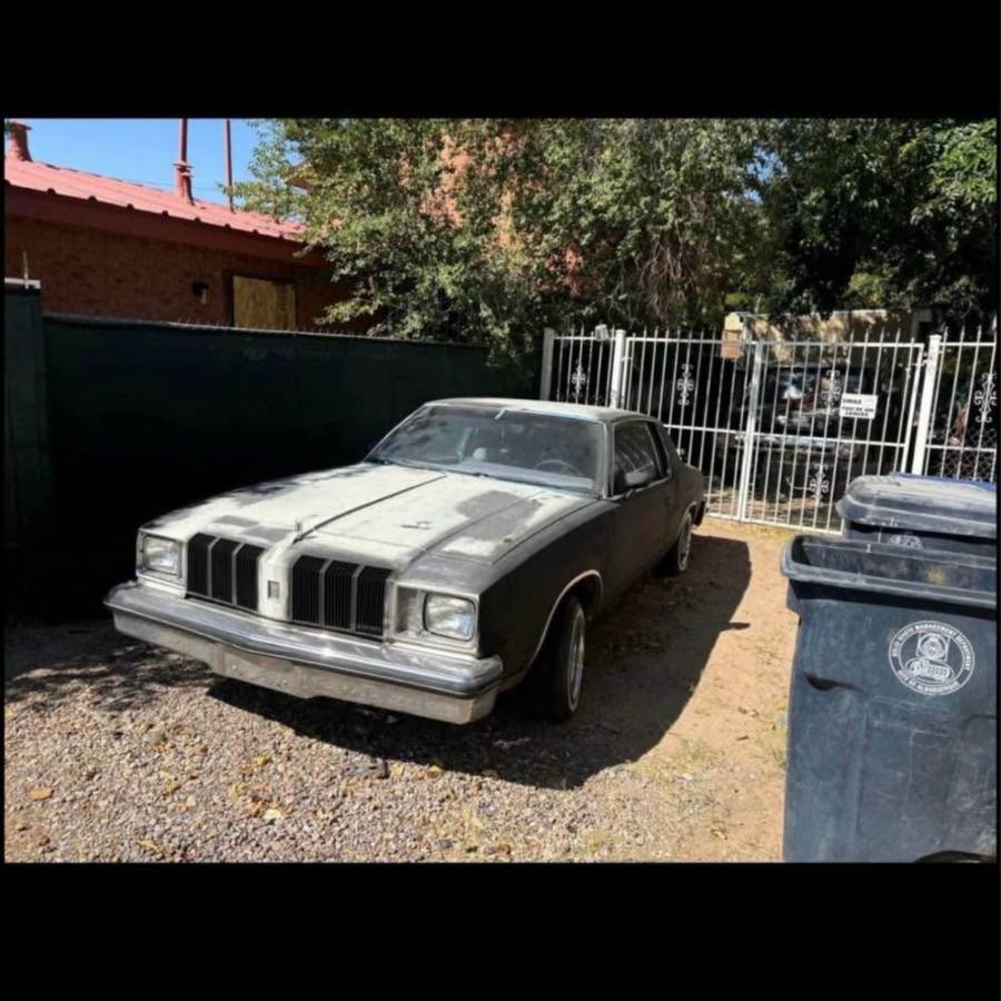 Oldsmobile-cutlass-1978-black-2