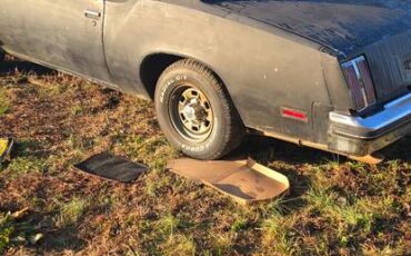 Oldsmobile-cutlass-1979-black-5