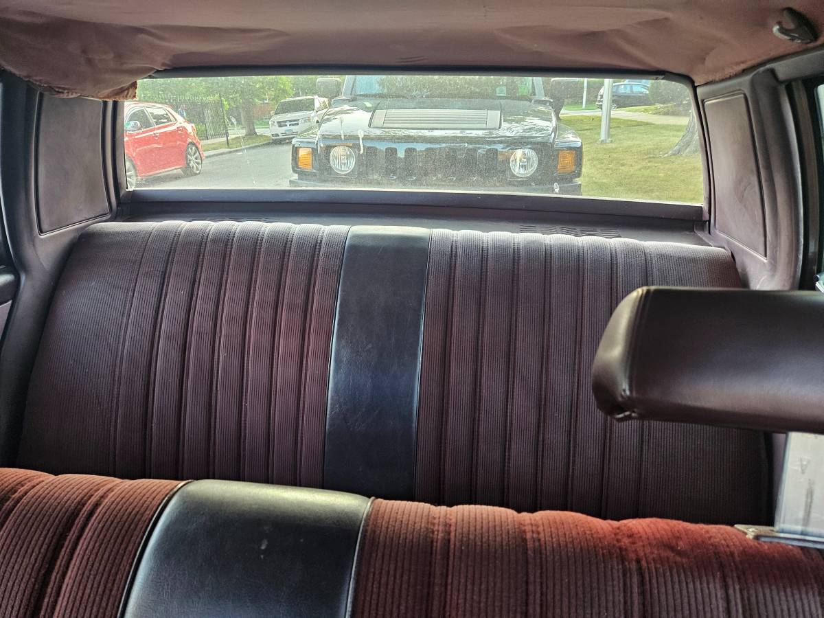 Oldsmobile-cutlass-1980-purple-7