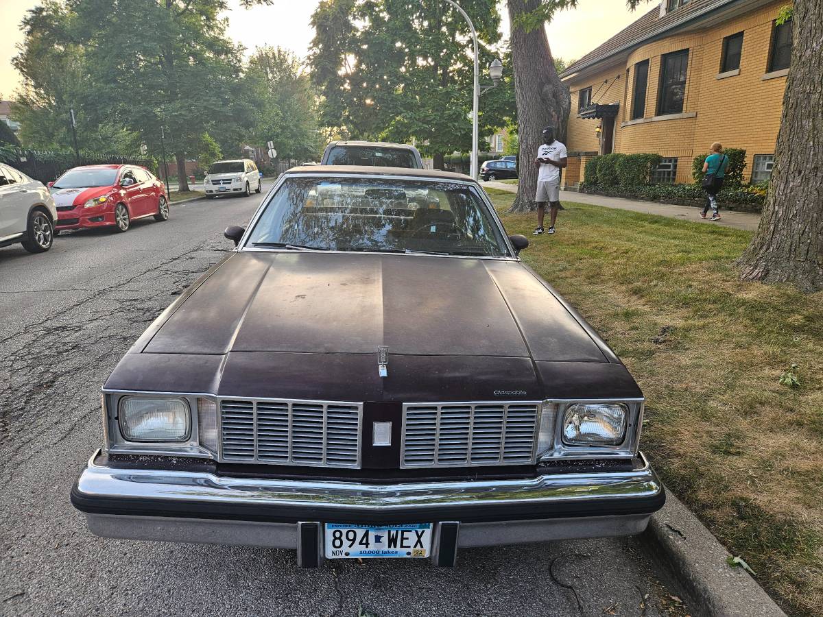 Oldsmobile-cutlass-1980-purple