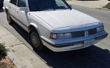 Oldsmobile-cutlass-1989-1