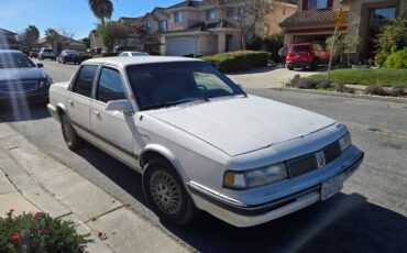Oldsmobile-cutlass-1989-5