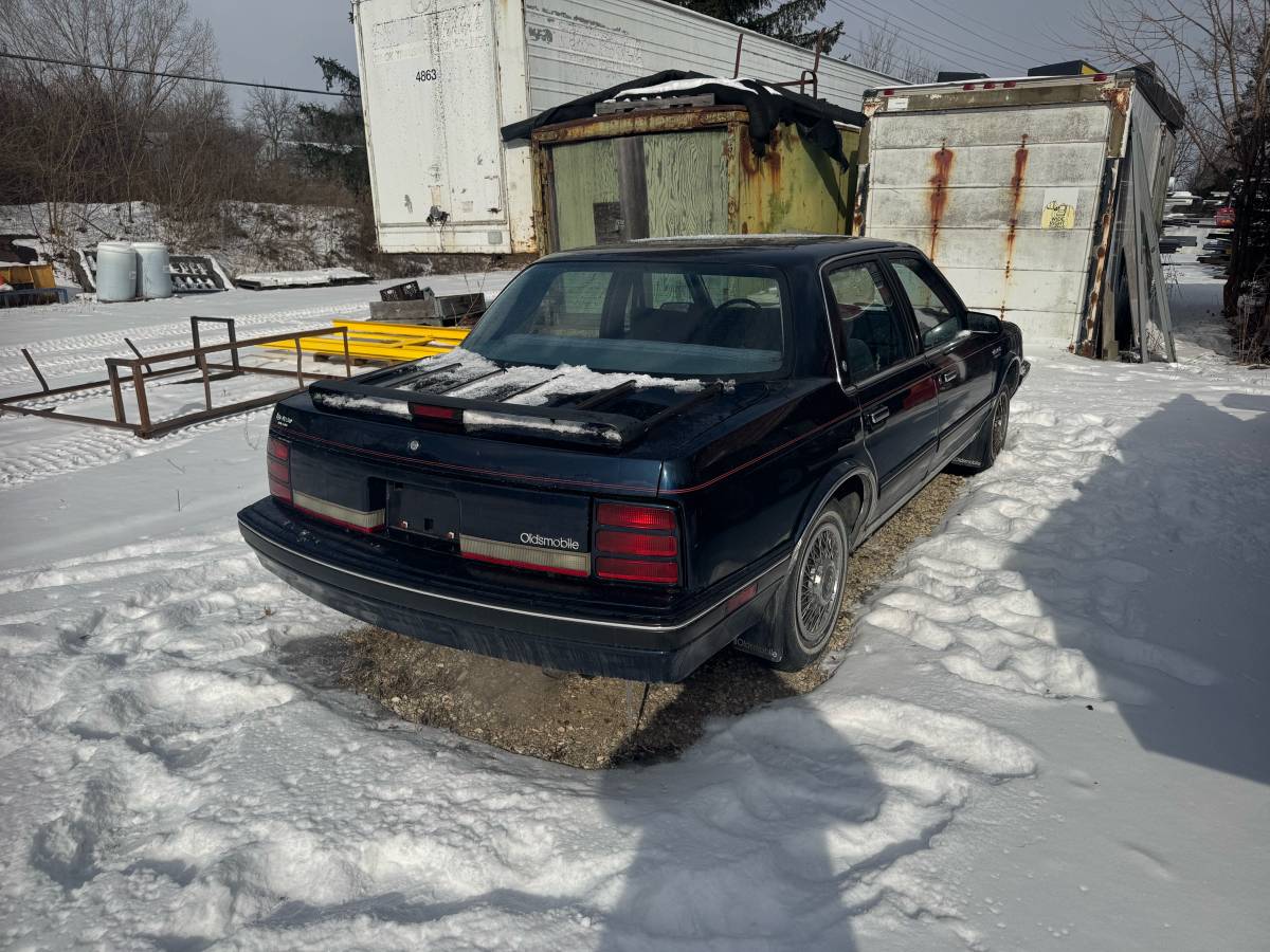 Oldsmobile-cutlass-1992-blue-10